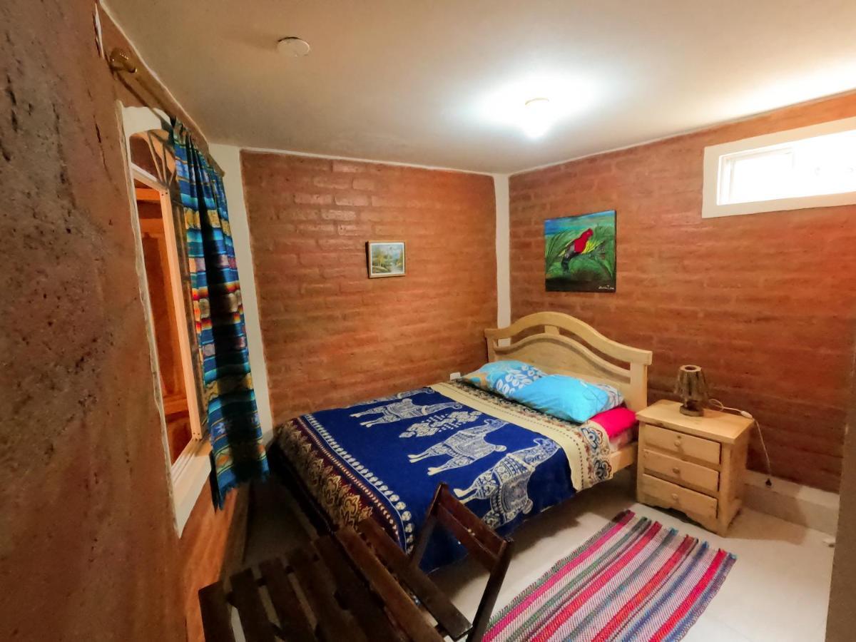 Hostal La Casa Amarilla City バーニョス エクステリア 写真