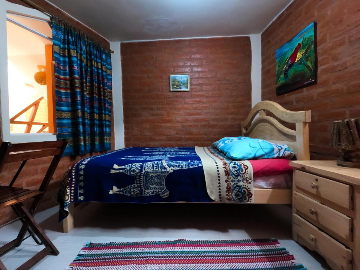 Hostal La Casa Amarilla City バーニョス エクステリア 写真
