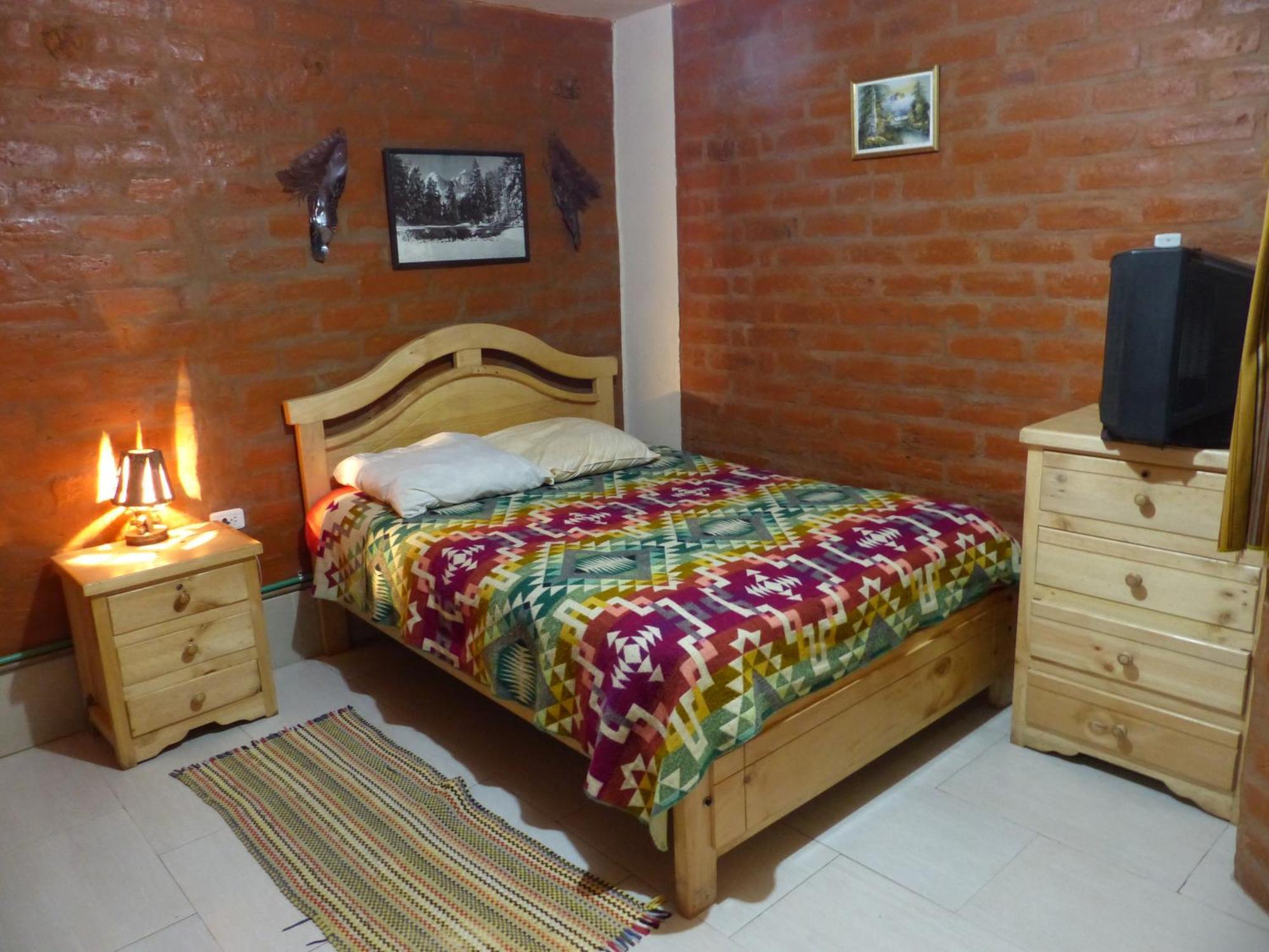 Hostal La Casa Amarilla City バーニョス エクステリア 写真