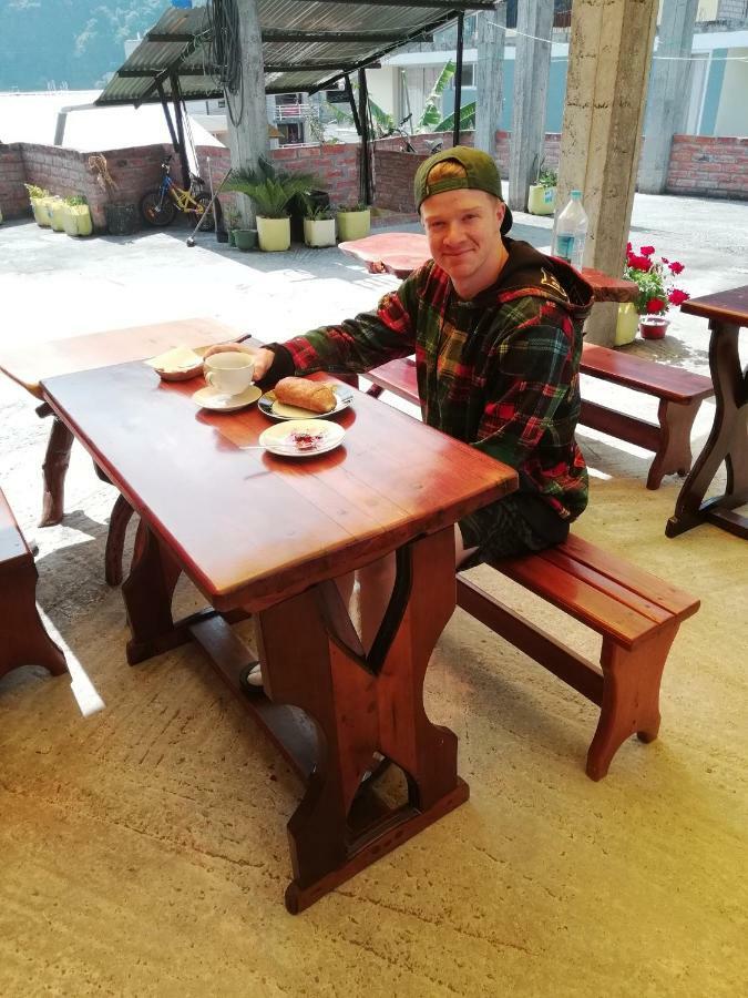 Hostal La Casa Amarilla City バーニョス エクステリア 写真