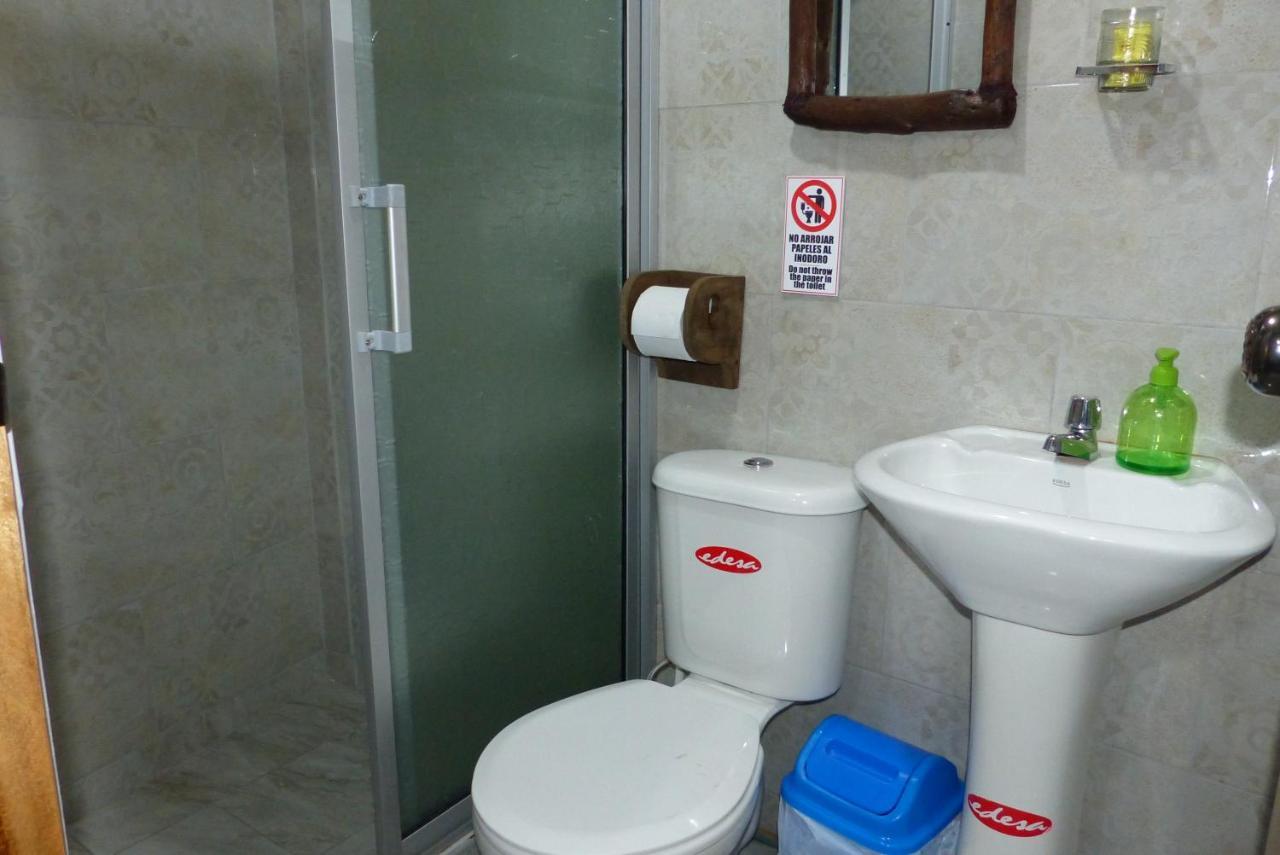 Hostal La Casa Amarilla City バーニョス エクステリア 写真